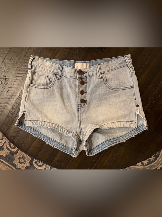 One Teaspoon Pants - One Teaspoon Romeo Size 29 High-Rise Button-Front Denim Shorts